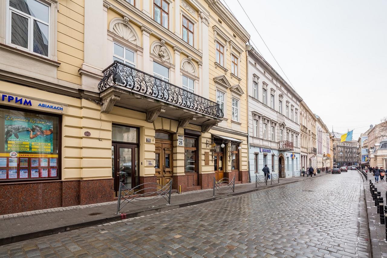 Квартира В Центрі Подобово На Вулиці Коперника 26 Біля Палацу Мистецтв Lviv Buitenkant foto